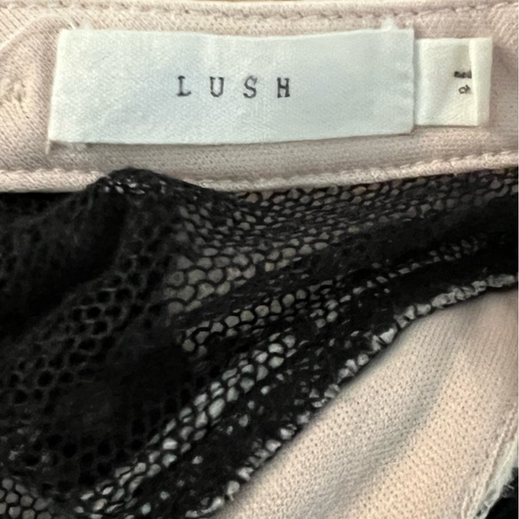 Victorian lace top. Ivory and black lace blouse. Size Small. - Picture 3 of 4